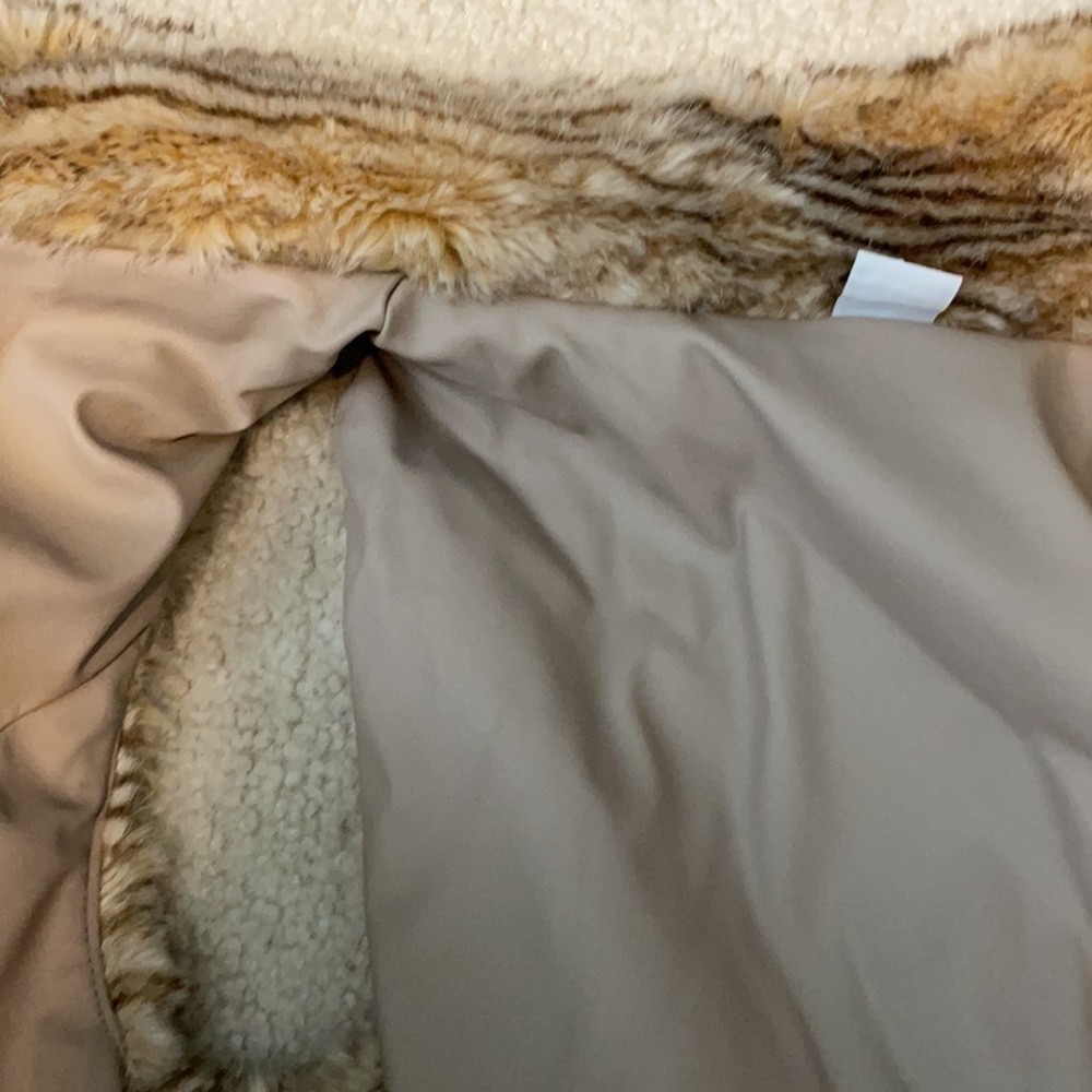 Fur jacket - Picture 2 of 10